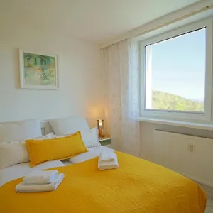 https://nadrzeczna-14.karpacz-hotel.com