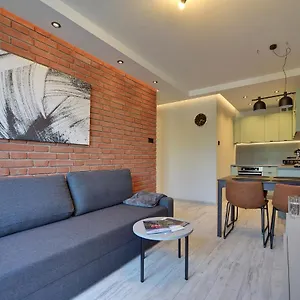 https://apartamenty-sun-seasons-24-nad-omnic-14.karpacz-hotel.com
