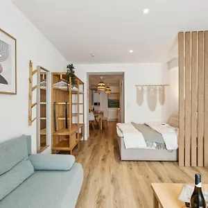 Gemuetliches 2 Ambient Mit Queensize-bett , Etagenbett& Schlafsofa In Alsternaehe Apartment Hamburg