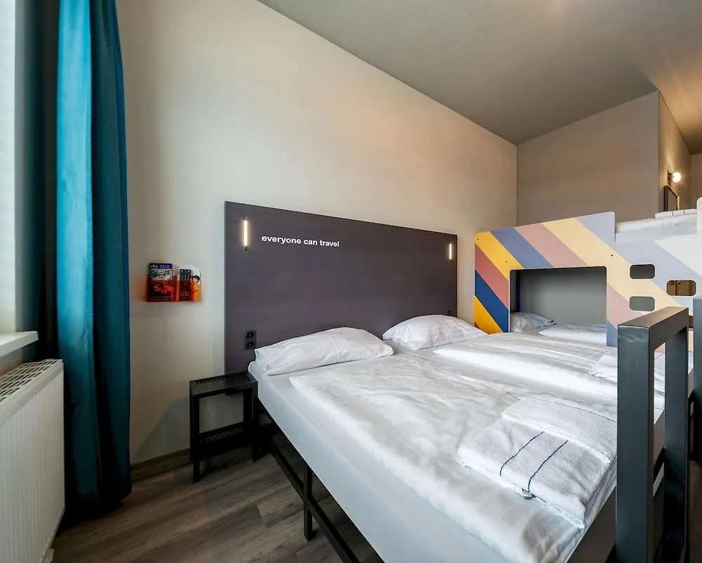 Hostal Albergue a&o München Hackerbrücke
