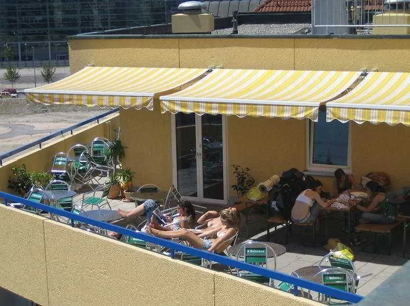 Albergue a&o München Hackerbrücke 0*, Múnich